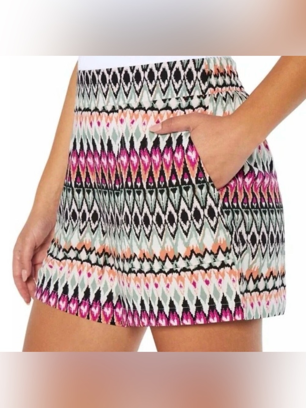 Wildfox Rayon Printed High Waist Shorts. Size M